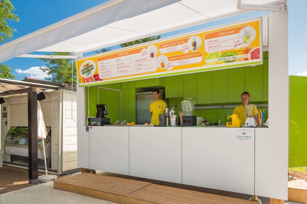 Mobile Homes Premium Vista Mare Park Umag By Camp4You Eksteriør billede