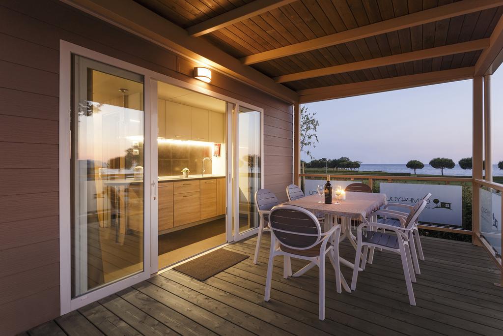 Mobile Homes Premium Vista Mare Park Umag By Camp4You Eksteriør billede